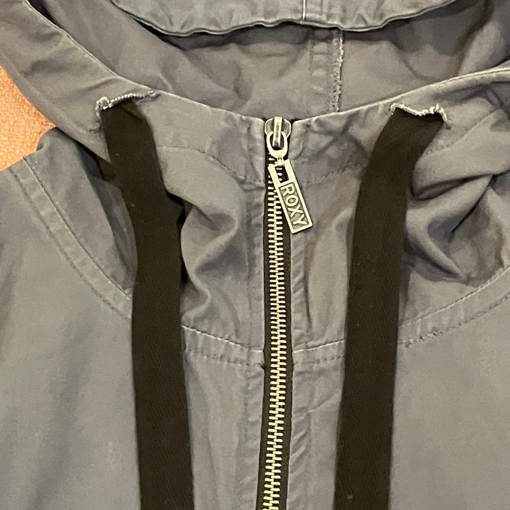 Roxy cropped canvas Jacket with Black small wm’s - Picture 2 of 14